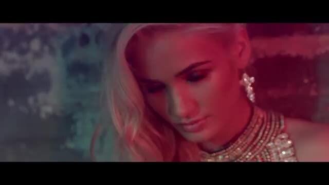 Pia Mia - Mr. President