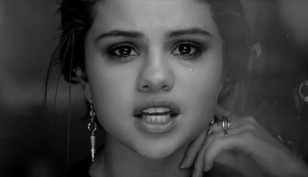 Selena Gomez - The Heart Wants What It Wants