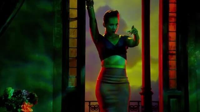 Alicia Keys - Girl on Fire