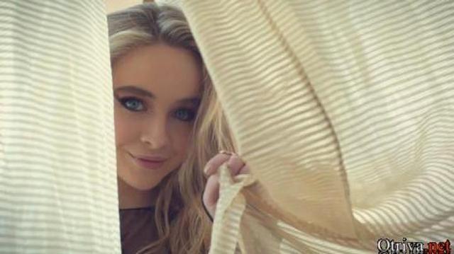 Sabrina Carpenter - Eyes Wide Open