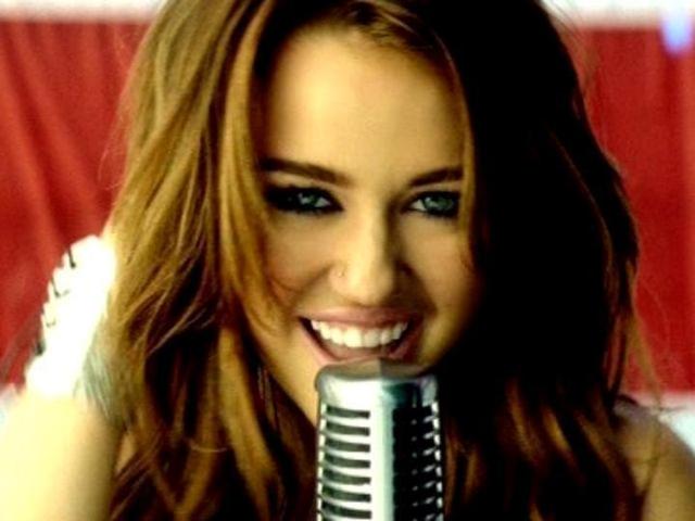 Miley Cyrus - Party In The U.S.A