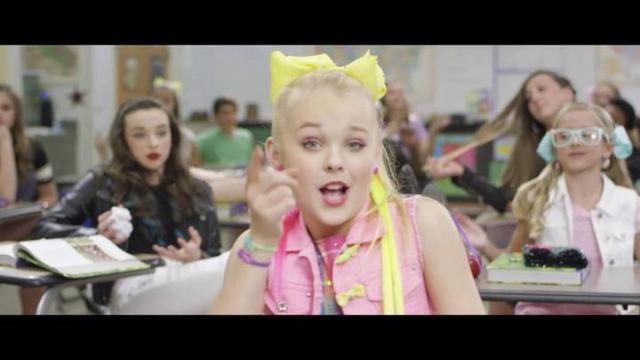 JoJo Siwa - BOOMERANG