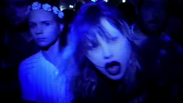 Crystal Castles - Concrete