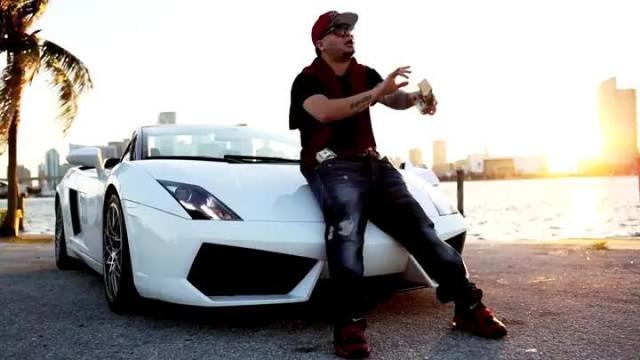 Farruko - Millonario Con Autotune