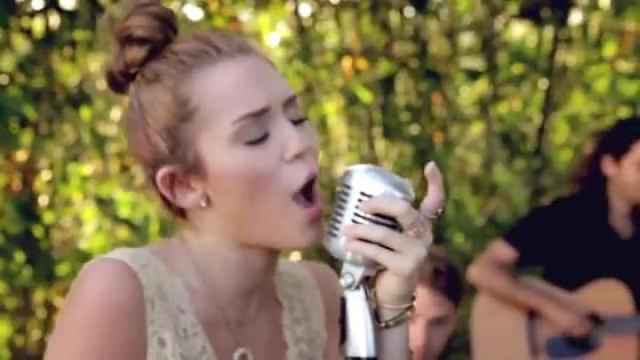 Miley Cyrus - Jolene (Jolene Is A Dolly Parton Cover)