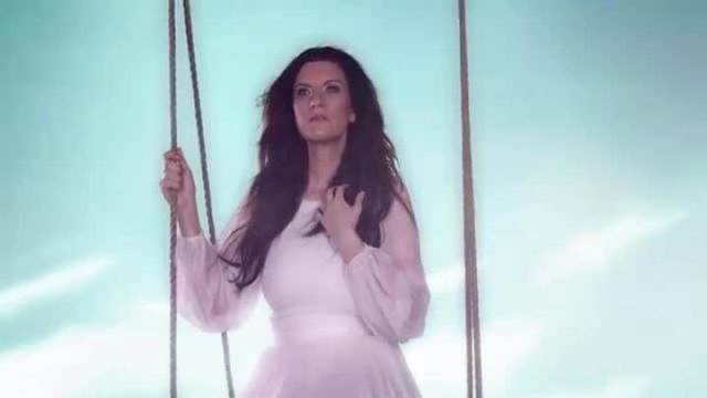 Laura Pausini - Sono Solo Nuvole