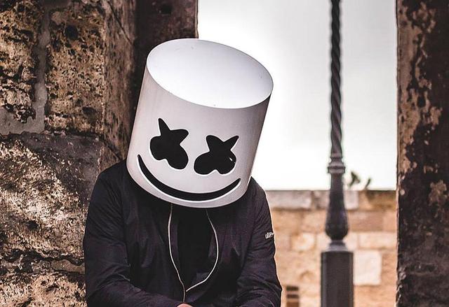 Marshmello ft. Omar LinX - Keep it Mello