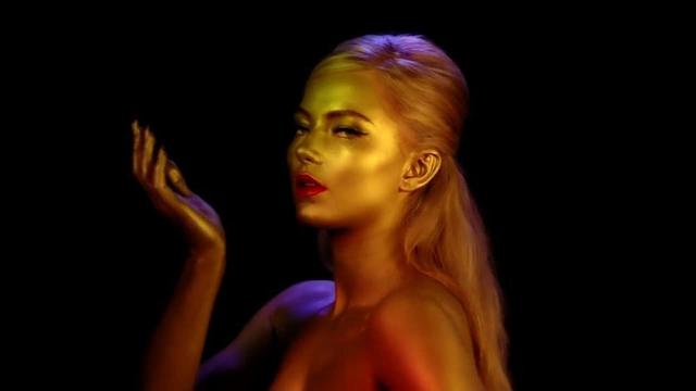 Astrid S - Breathe