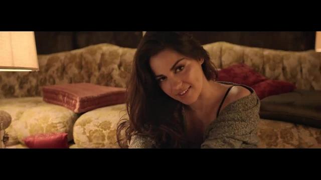 Maite Perroni ft. Cali and El Dandee - Loca