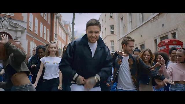 Zedd, Liam Payne - Get Low (Street Video)