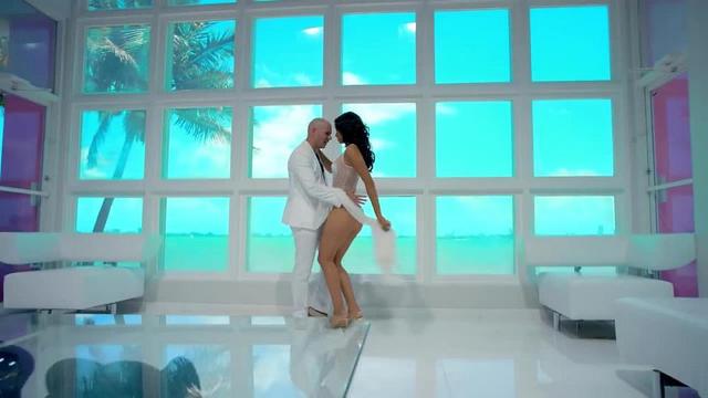 Pitbull ft. Chris Brown - Fun