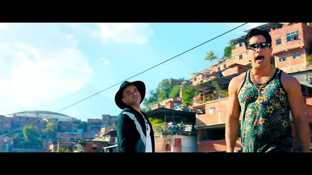 Chino and Nacho ft. Farruko - Me Voy Enamorando