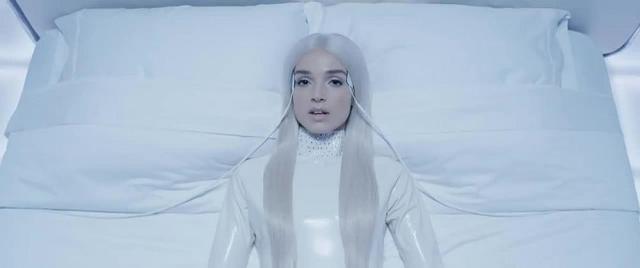 Poppy Feat. Diplo - Time Is Up