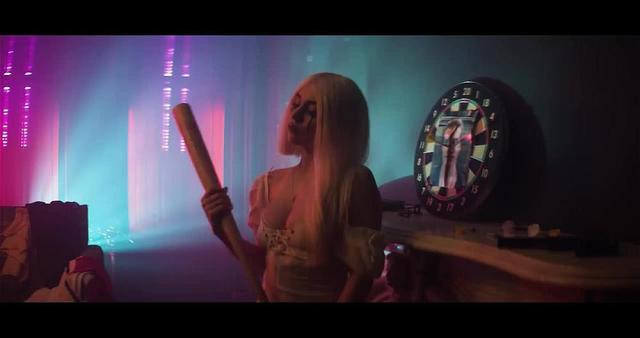 Ava Max - Sweet but Psycho