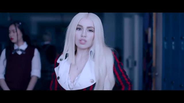 Ava Max - So Am I