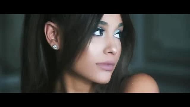 Ariana Grande, Social House - boyfriend