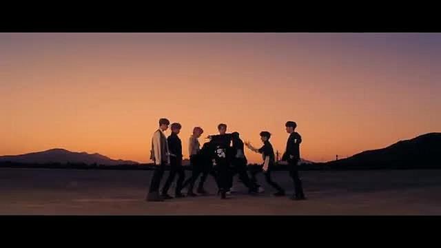 Stray Kids - Double Knot