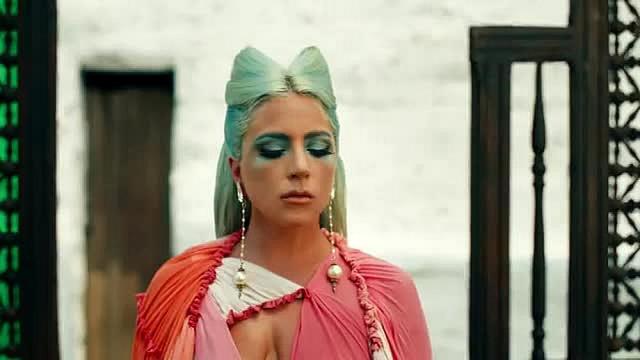 Lady Gaga - 911