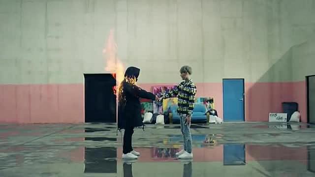 BTS - Fire