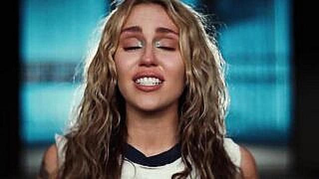 Miley Cyrus - Used To Be Young