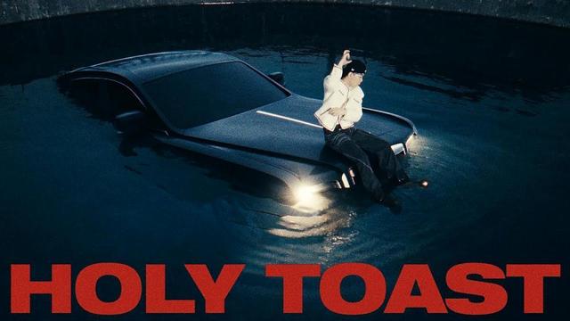 BewhY - Holy Toast