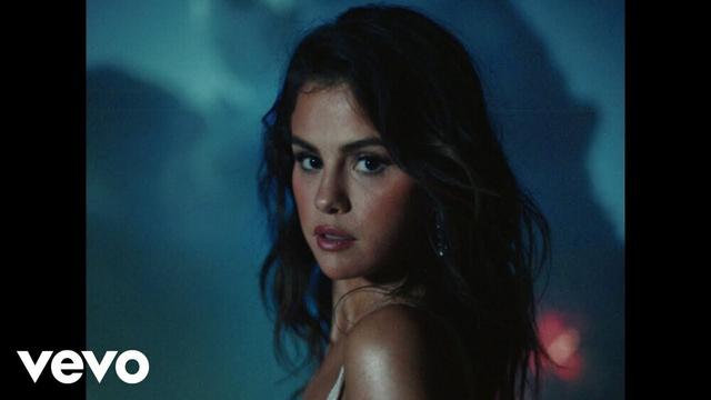 Selena Gomez - Baila conmigo