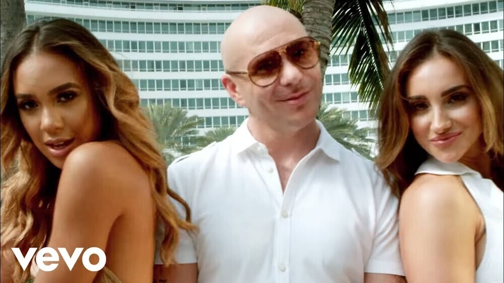 Pitbull - Sexy Beaches